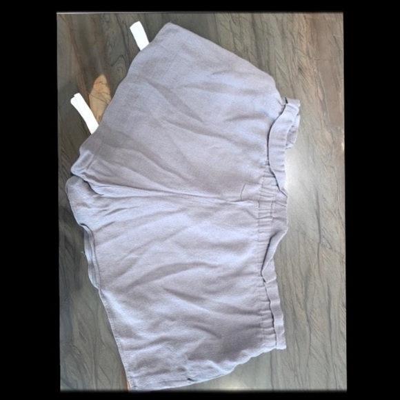Flowy crepe grey Wilfred shorts - Picture 4 of 4